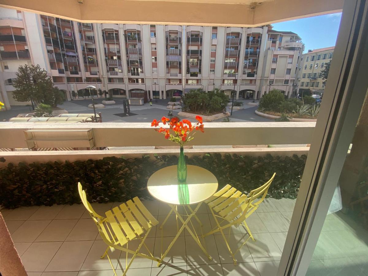 Appartamento 2 6 Couchages Au Coeur De Port Nizza